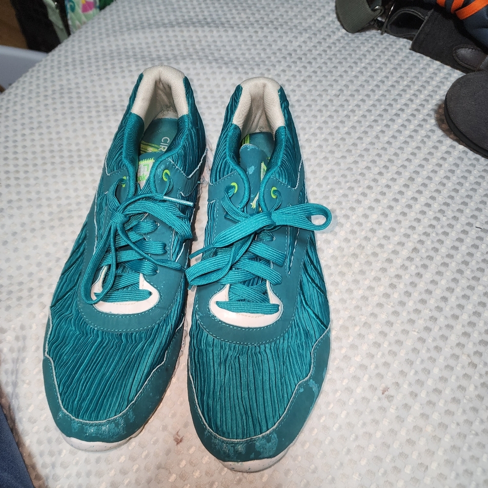 REEBOK EUC WOMENS SZ 10.5 ZIGTECH BLUE GREEN CIRQUE DU SOLEIL SNEAKER SHOES - Picture 3 of 10